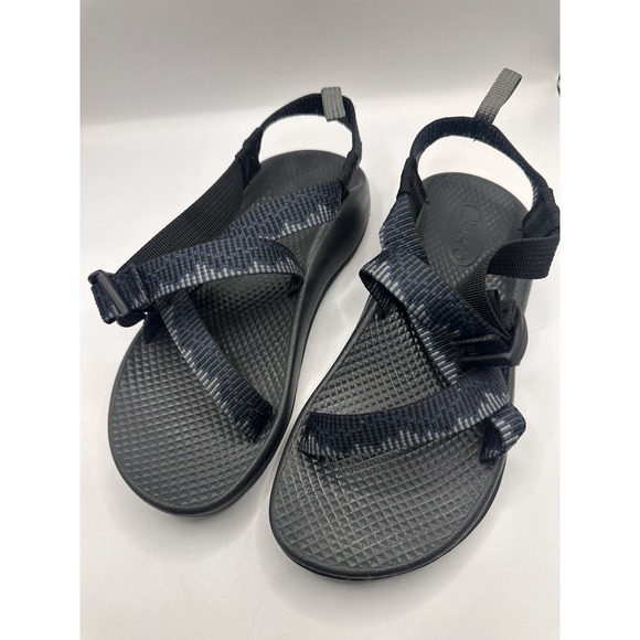 CHACO Boys Blue/Black/Gray Sandals Size 4 Great Condition - Picture 2 of 6